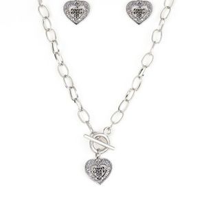 paparazzi Jewelry - Say No AMOUR - Silver Necklace Set paparazzi Jewelry - Say No AMOUR - Silver Necklace Set